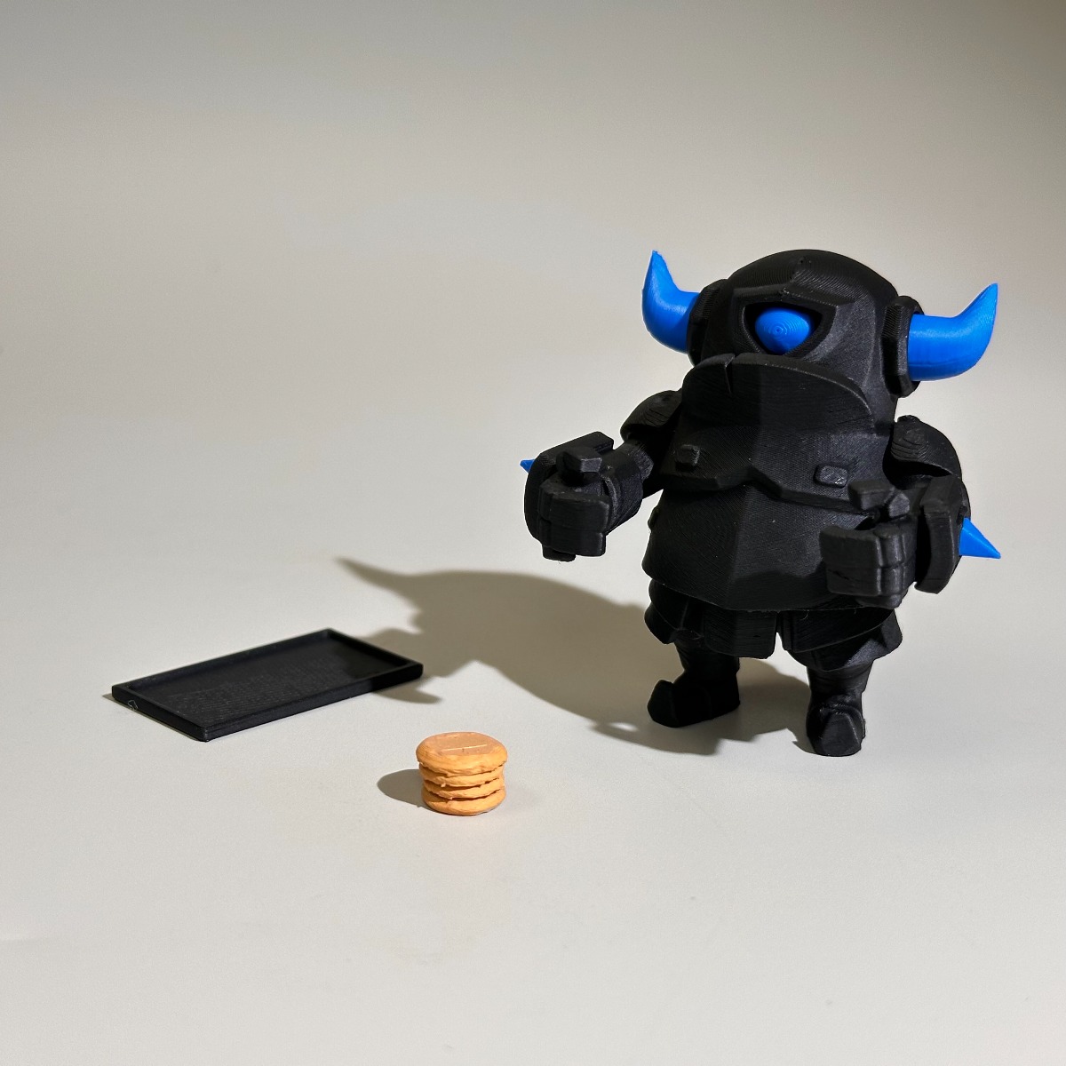 Clash Royale P.E.K.K.A. with P - Gaming Console Mini avaliação e preço